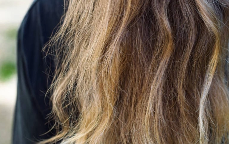 Kuru Ve Yıpranmış Saçı Onarmanın 10 Etkili Yolu